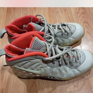 Nike Kids Sneakers - Gray and Red